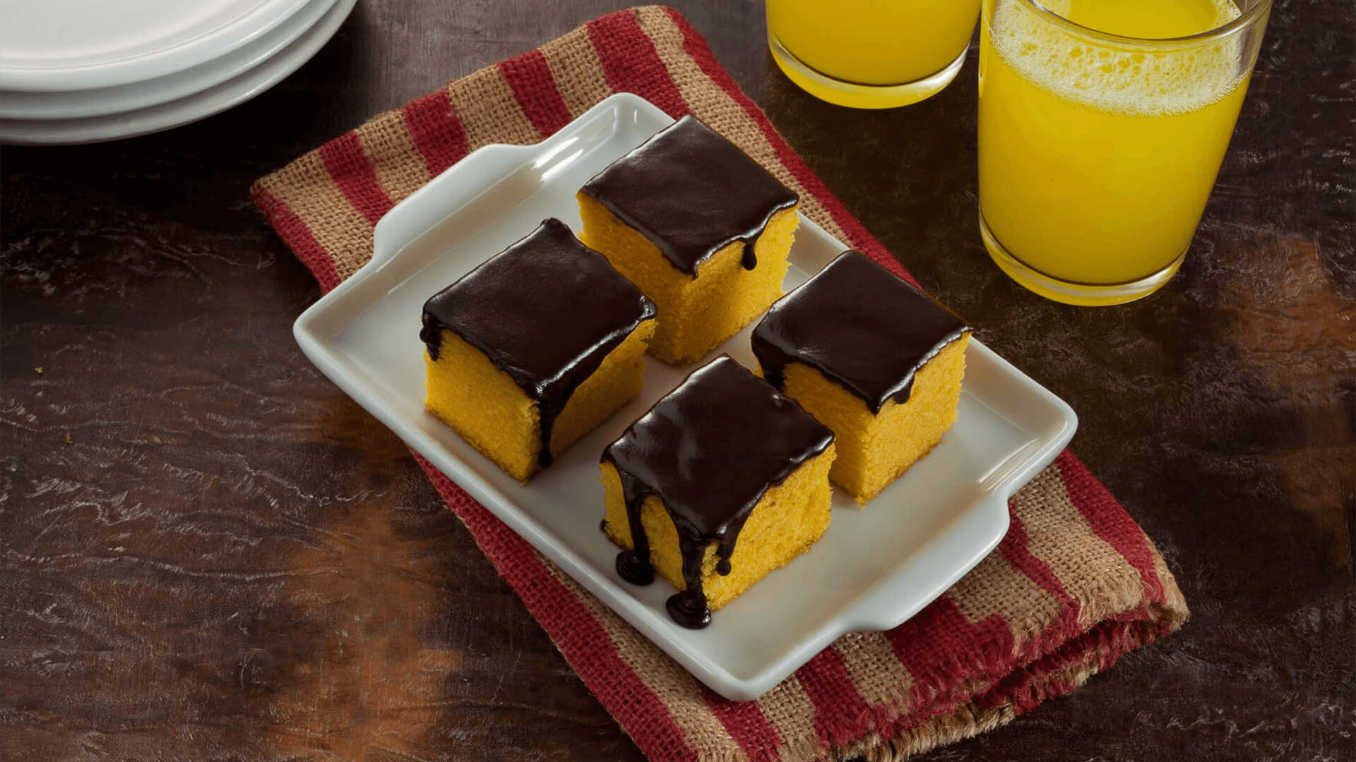 Bolo de Cenoura com Chocolate